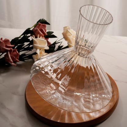 Self Aerating Wine Decanter with Spinning Base